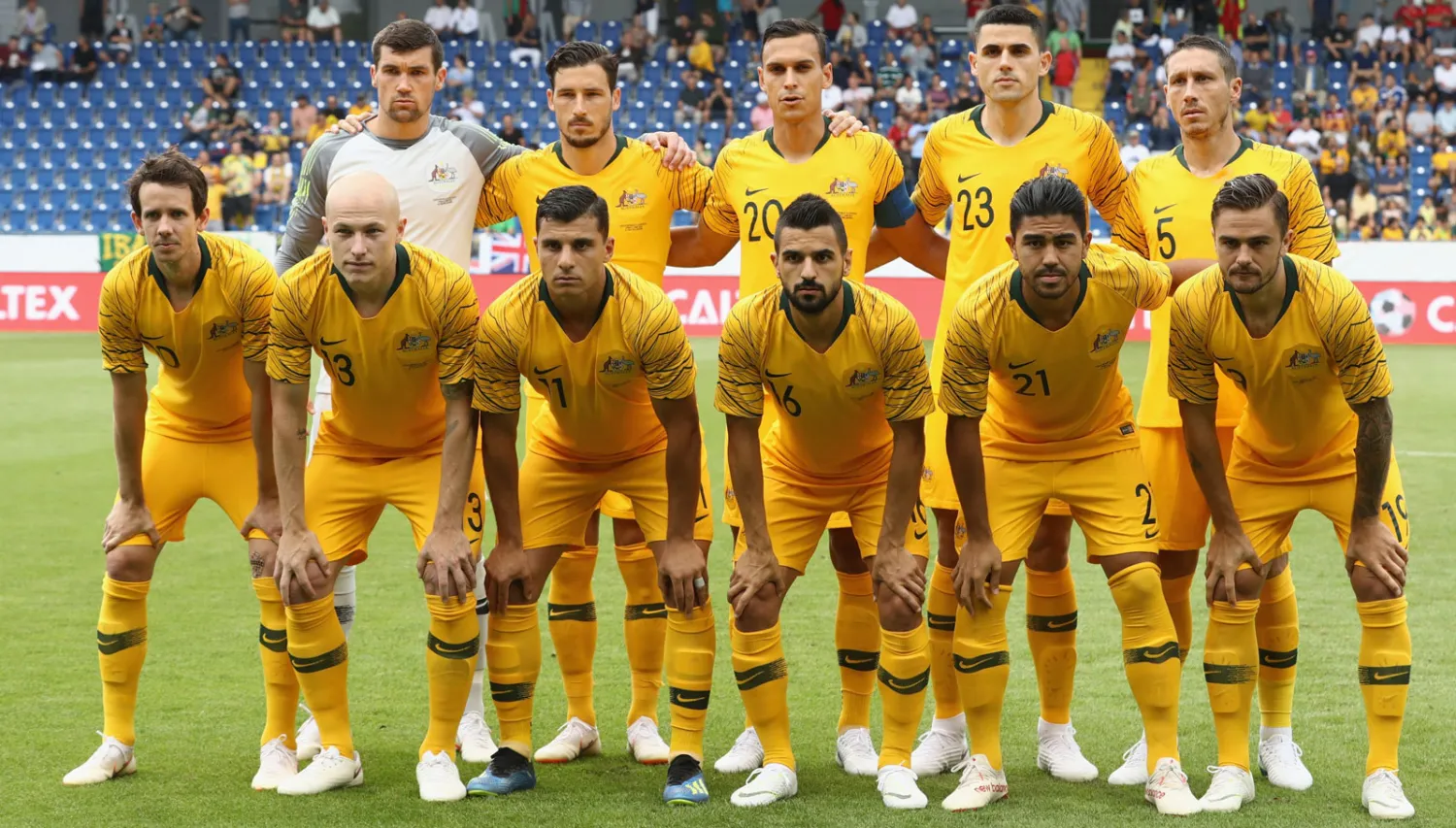 يعول الهولندي بيرت فان مافريك مدرب منتخب أستراليا على روحية الفريق أكثر من الموهبة الفردية لتحقيق نتائج إيجابية، في المشاركة الرابعة تواليا للمنتخب في نهائيات كأس العالم 2018 في كرة القدم. وستتطلع أستراليا إلى حصد نقاط على حساب منتخبات فرنسا والدنمارك والبيرو في المجموعة الثالثة.