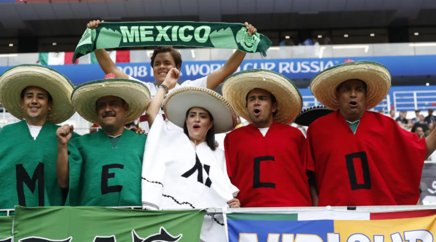 كيف يمكن لأداء المكسيك في كأس العالم أن يبني جسرا فوق الحدود الأميركية؟