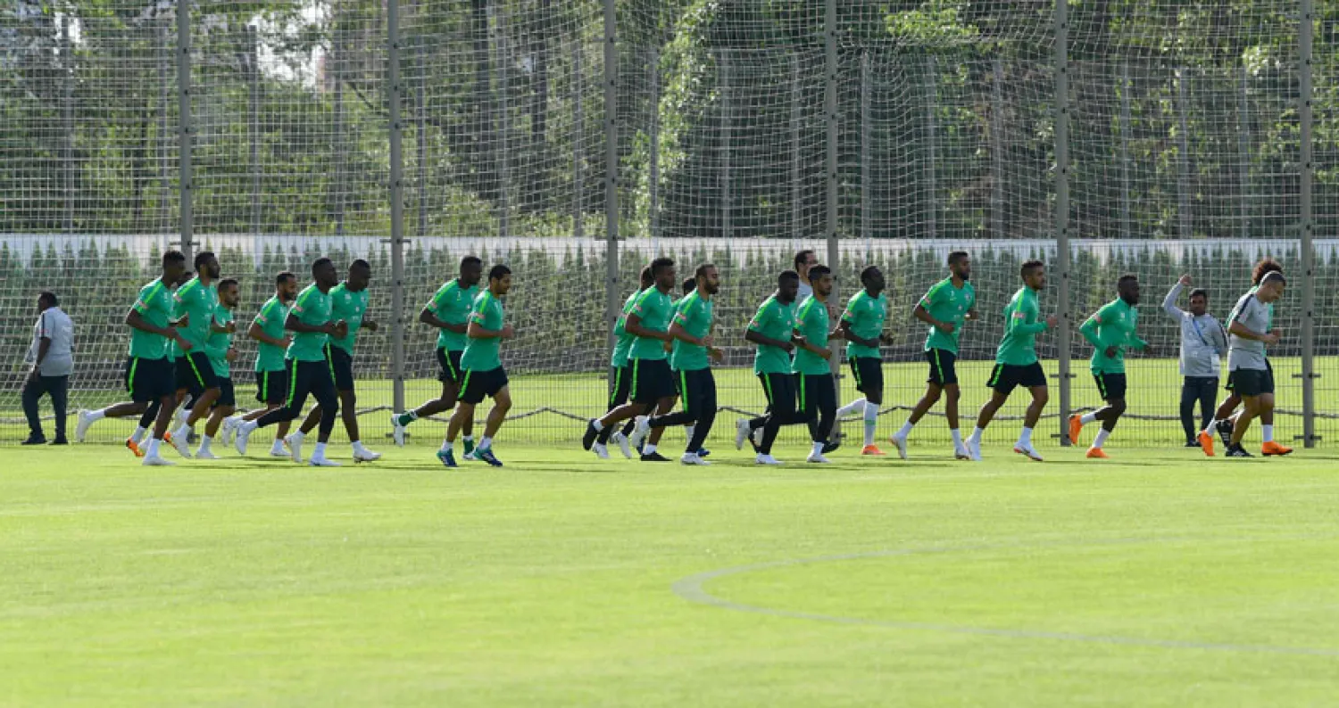 بيتزي يغلق الباب أمام الإعلام ويدرب لاعبيه على الاستحواذ