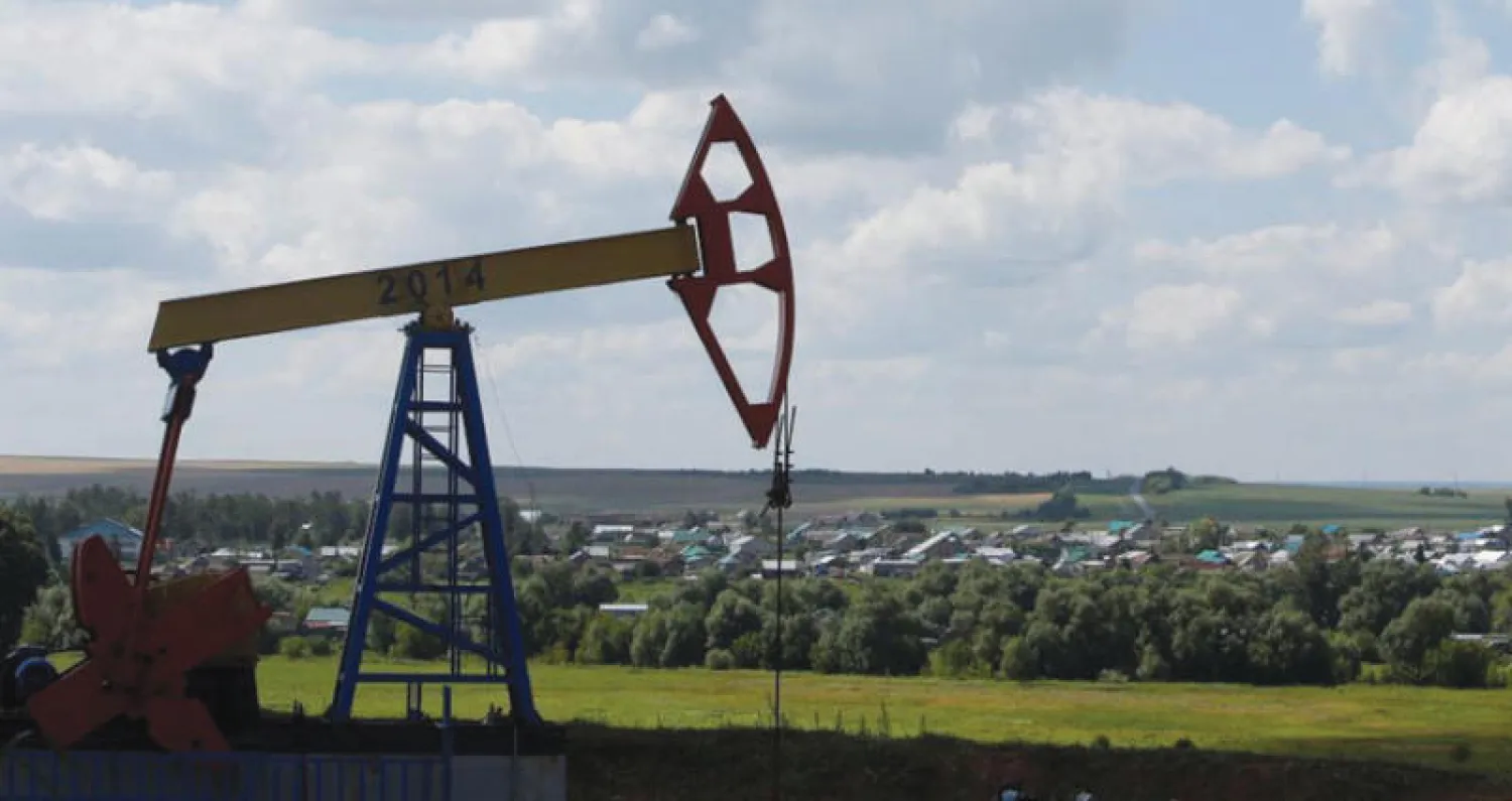 مضخة في حقل نفط (رويترز)