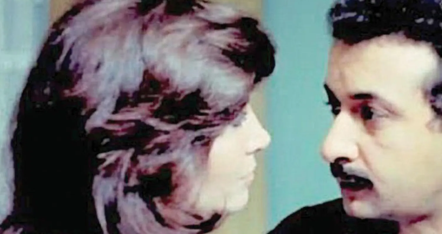 نور الشريف وميرفت أمين في «سواق الأوتوبيس»