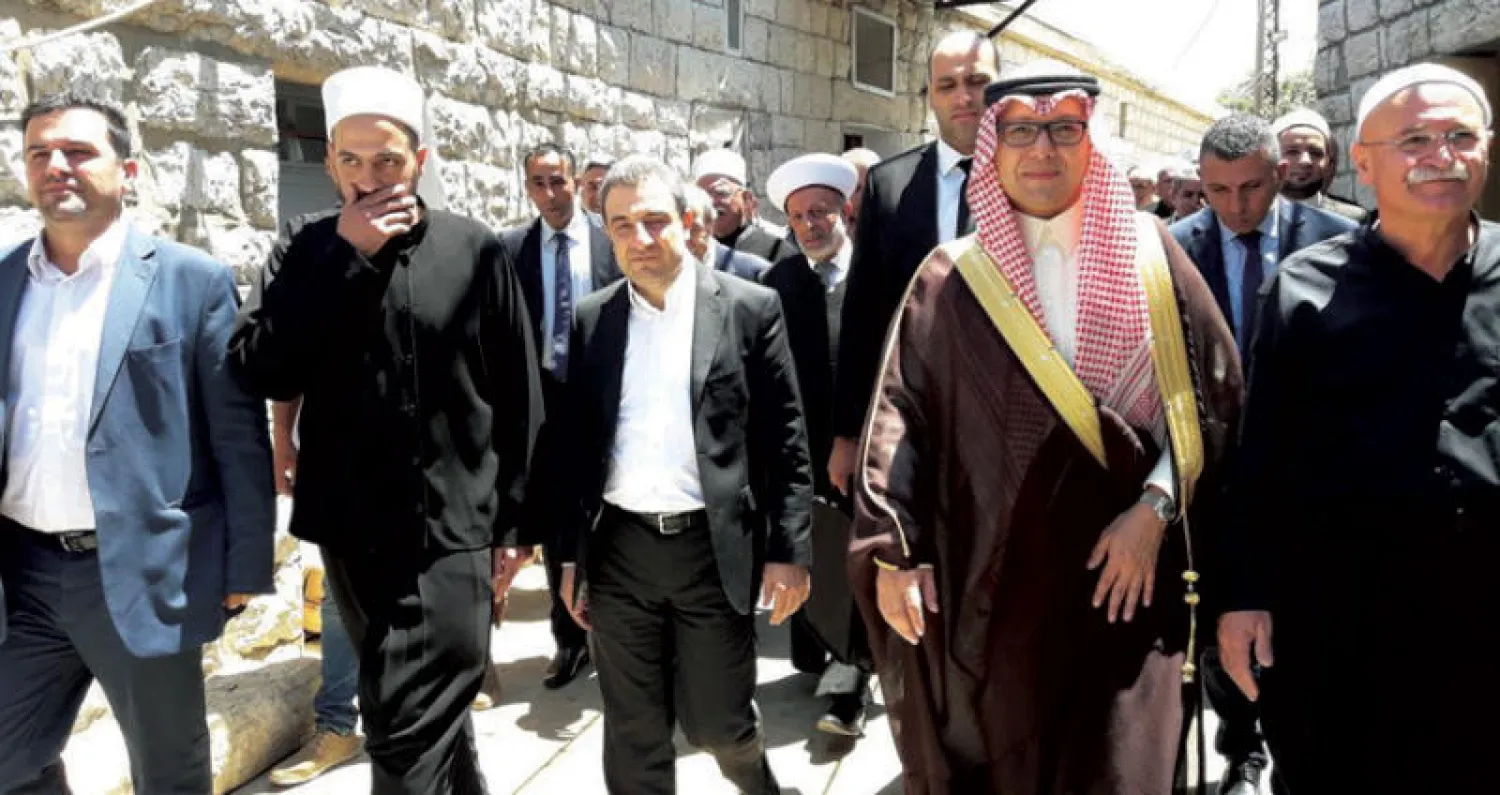 البخاري خلال جولته (الوكالة الوطنية للإعلام)