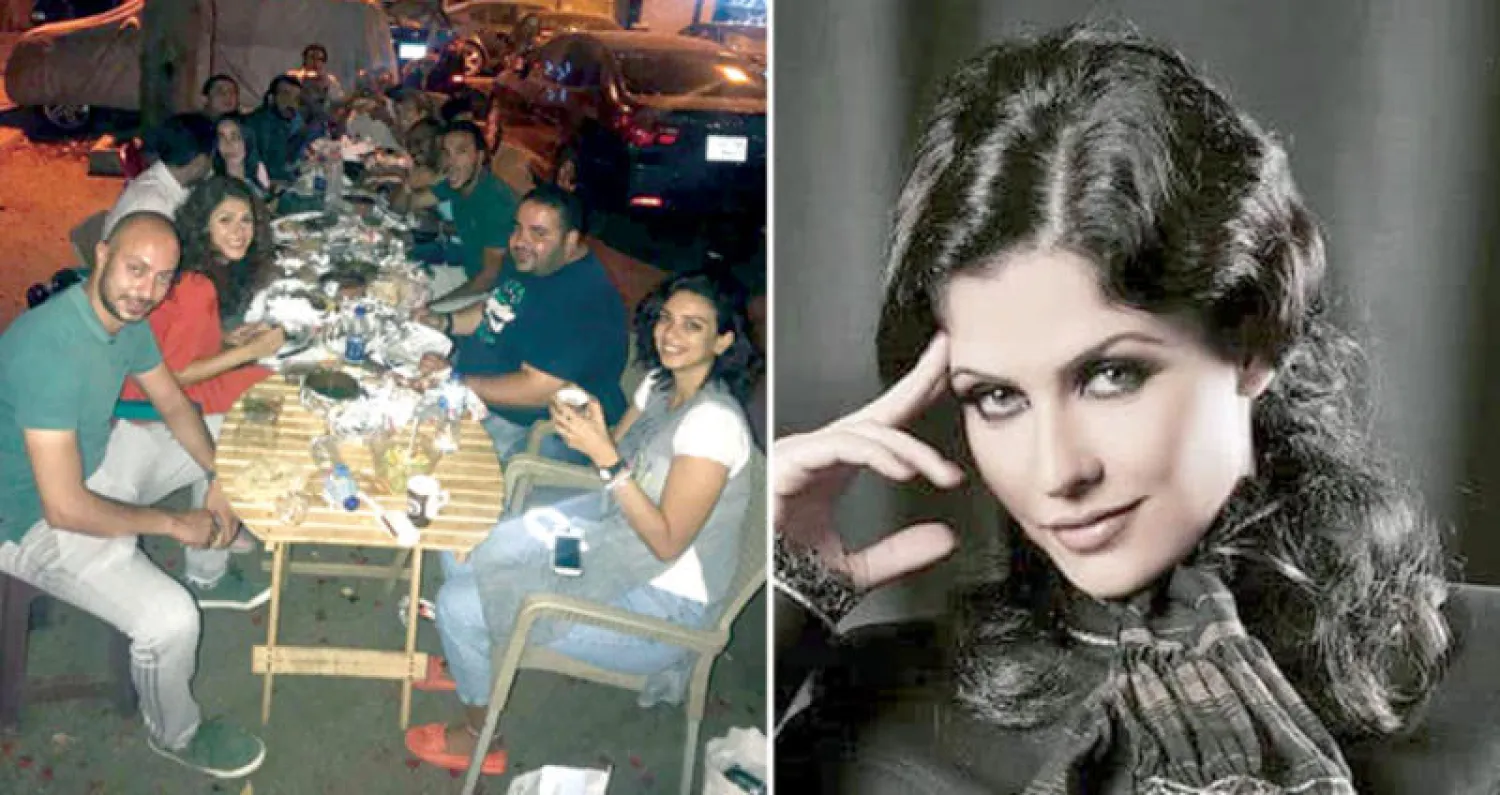 بسمة مع أصدقائها في أحد المطاعم التي تفضلها