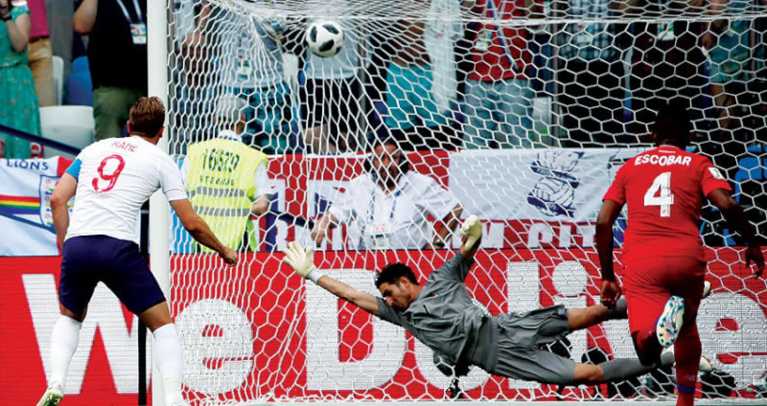 كين نجم إنجلترا (رقم 9) يسجل من ركلة الجزاء في مرمى بنما (إ.ب.أ)