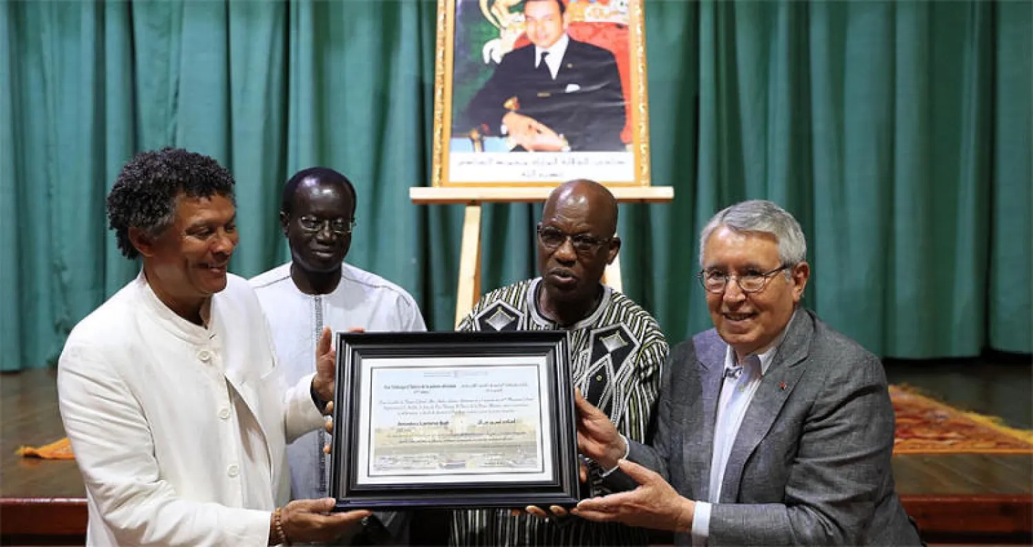 «أصيلة» يمنح جائزة «تشيكايا أوتامسي للشعر الأفريقي» للسنغالي أمادو لمين صال