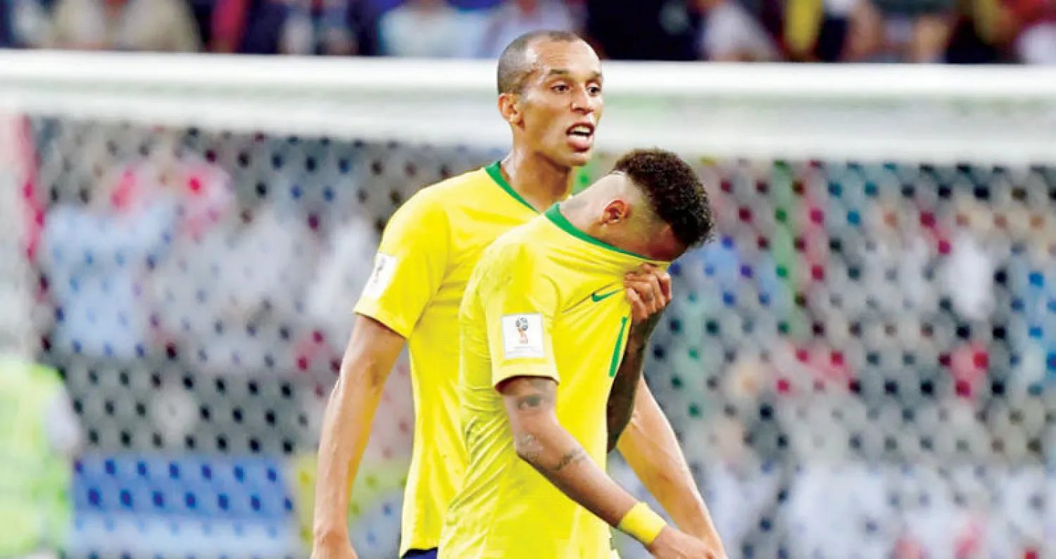 نيمار متأثراً بعد خروج البرازيل من كأس العالم (أ.ف.ب)