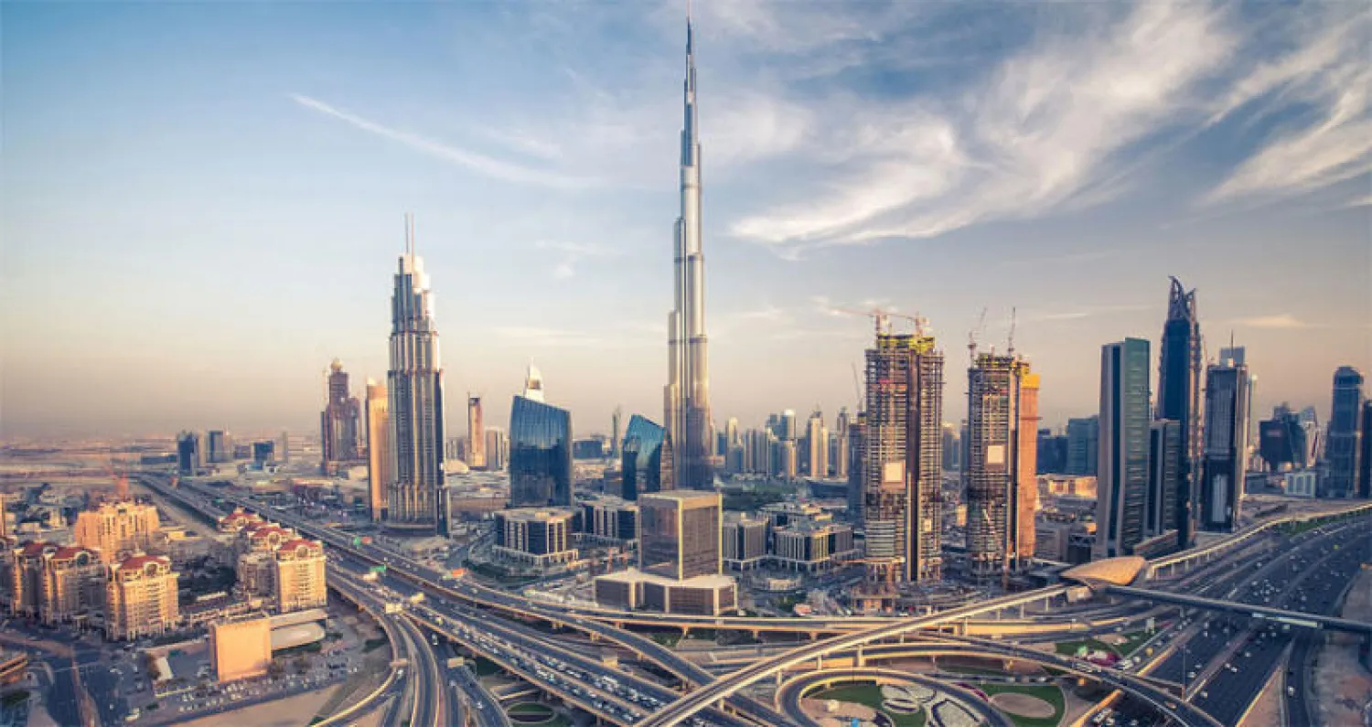 الإمارات تعتزم رد ضرائب القيمة المضافة للسياح بدءاً من أكتوبر