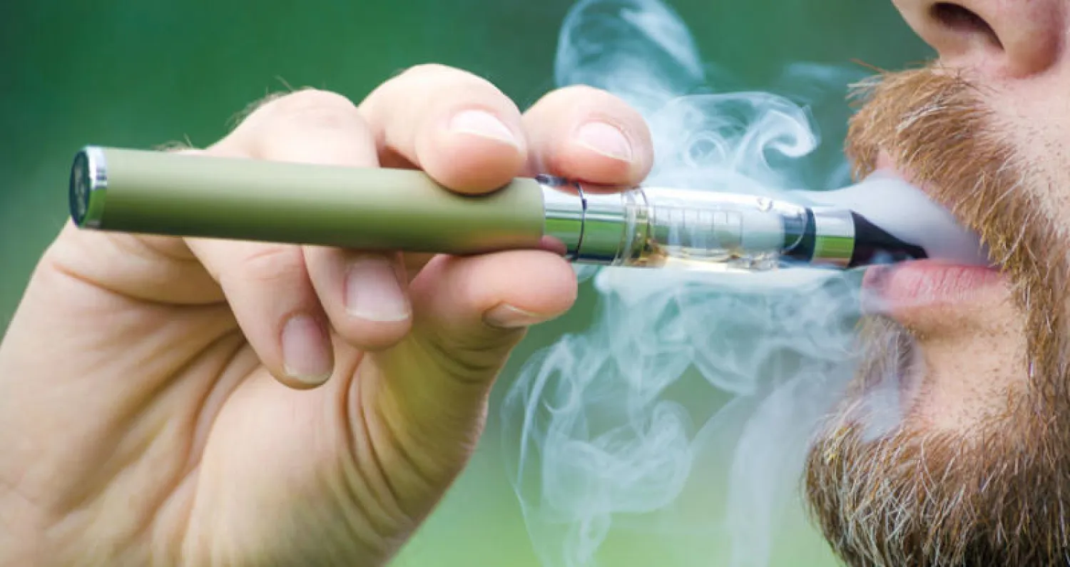 نكهات السجائر الإلكترونية قد تدمر خلايا الأوعية الدموية والقلب