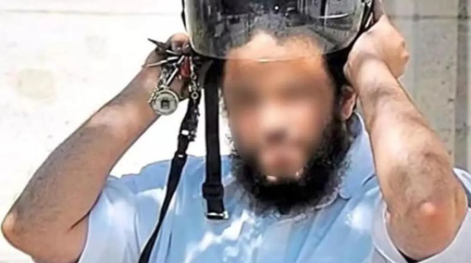 حارس بن لادن الشخصي سامي إيه («إيفينينغ ستاندرد»)