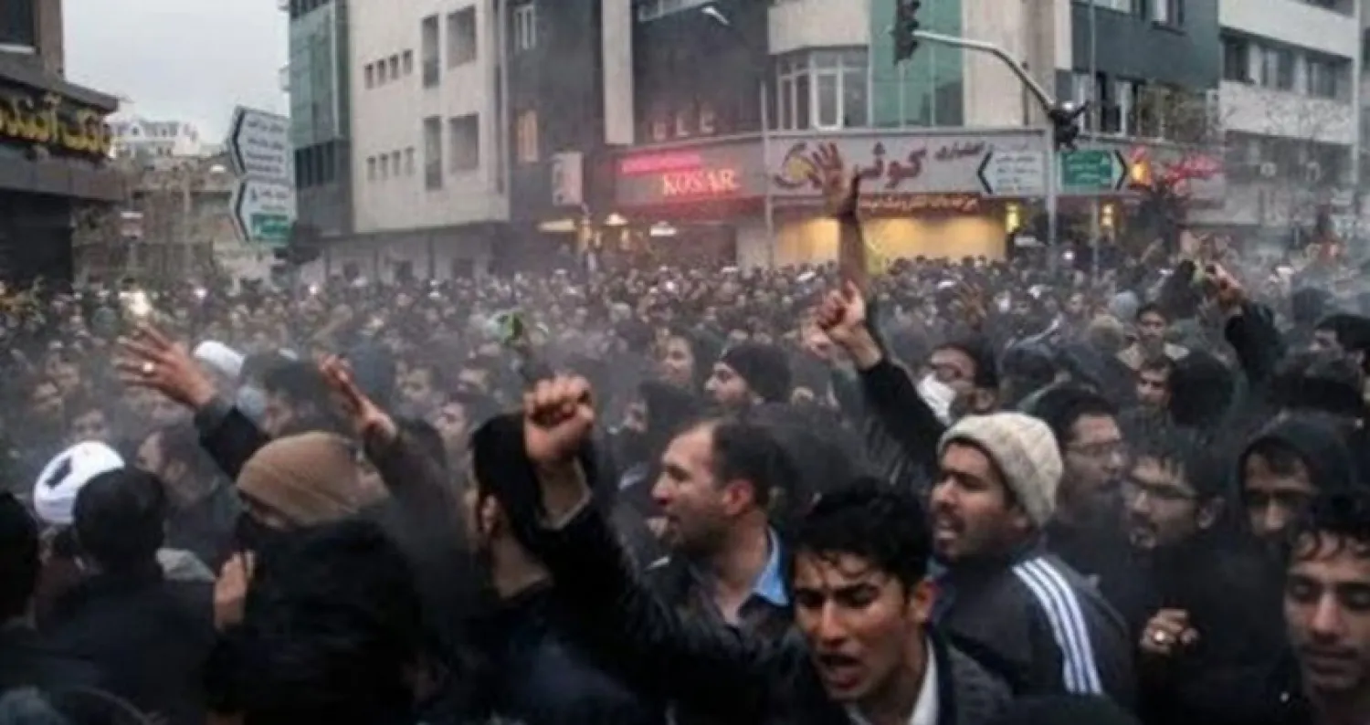 إيران تشهد أعمال شغب منذ أن انسحبت واشنطن من الاتفاق النووي الموقع بين طهران والدول العظمى.