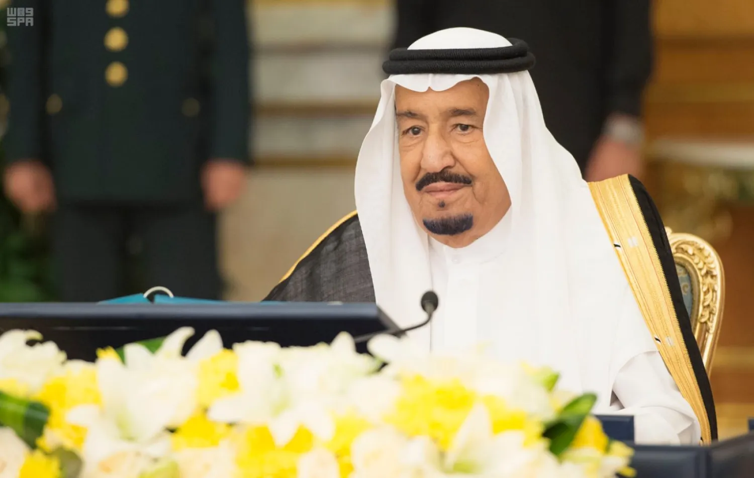 Saudi King Salman bin Abdulaziz chairs a cabinet session in Jeddah on Tuesday. (SPA)