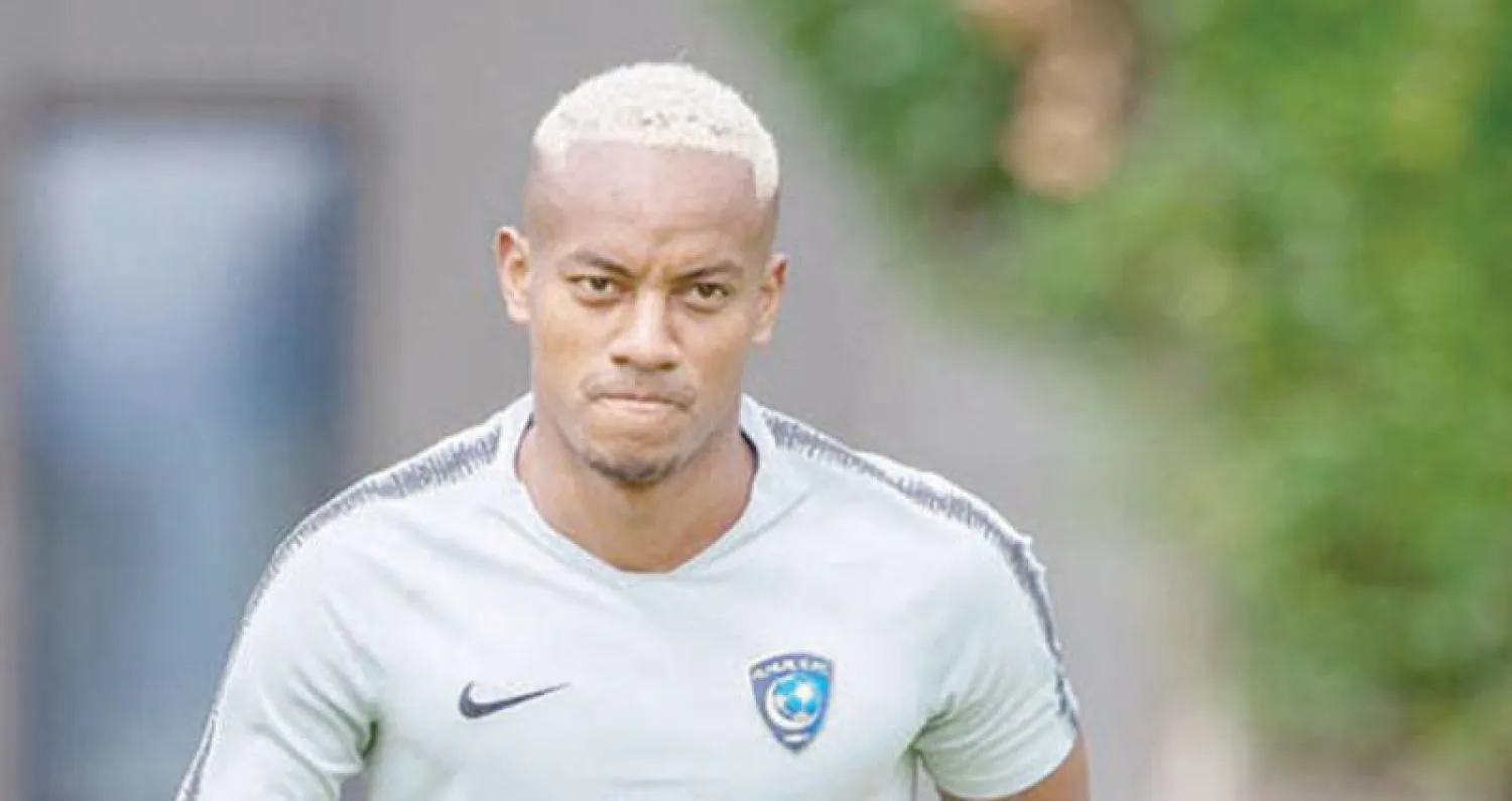 البيروفي كاريلو خلال مشاركته في تدريبات فريق الهلال الجماعية («الشرق الأوسط»)