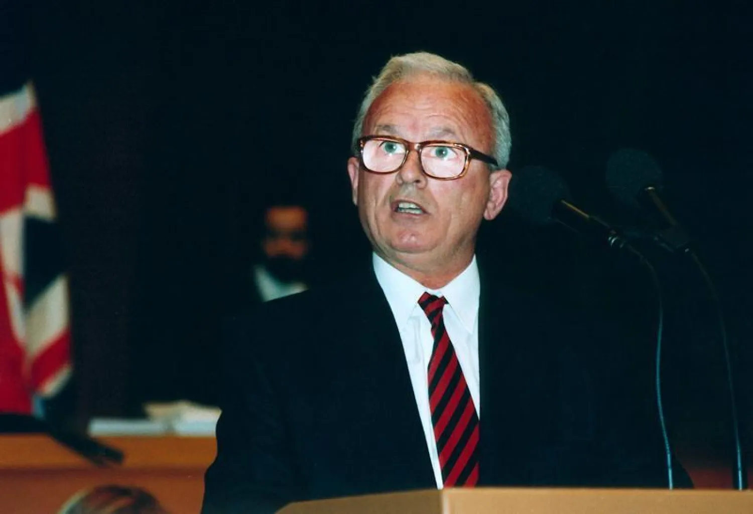 آدم ديماتشي قضى 28 عاماً وراء القضبان (تويتر)