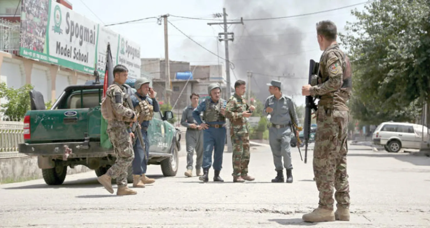 استنفار أمني عقب هجوم لمسلحين على مركز لتدريب القابلات في جلال آباد شرق أفغانستان أمس (إ.ب.أ)