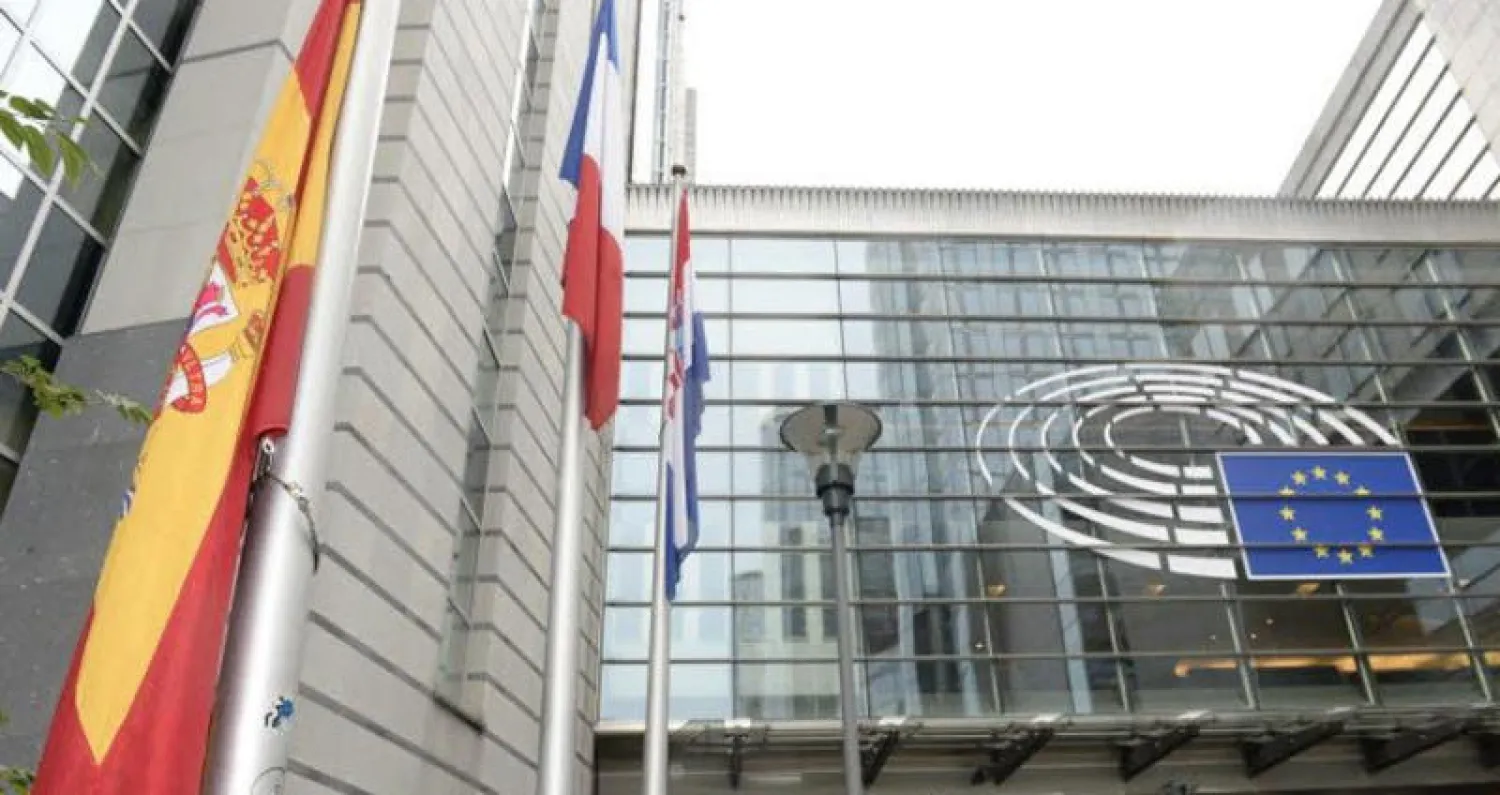 اتفاق بين فرنسا وإسبانيا والبرتغال على استكمال ربط الطاقة