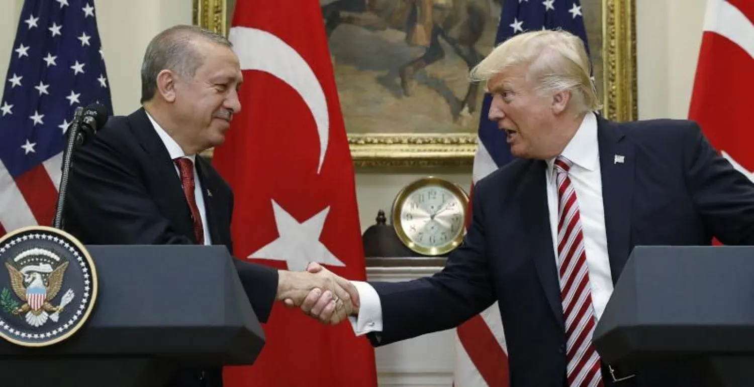 الرئيسان الأميركي دونالد ترمب والتركي رجب طيب أروغان خلال قمتهما في مايو 2017 في واشنطن (أرشيفية - رويترز)