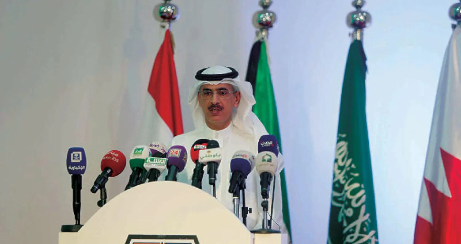 المنصور خلال مؤتمره الصحافي في الرياض (تصوير: مشعل الغدير)