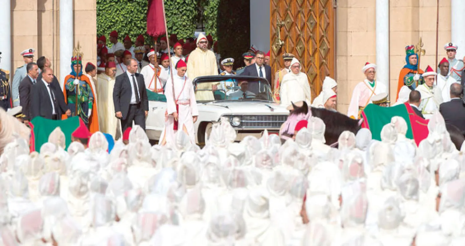 الملك محمد السادس لدى ترؤسه حفل الولاء في تطوان أول من أمس (أ ف ب)