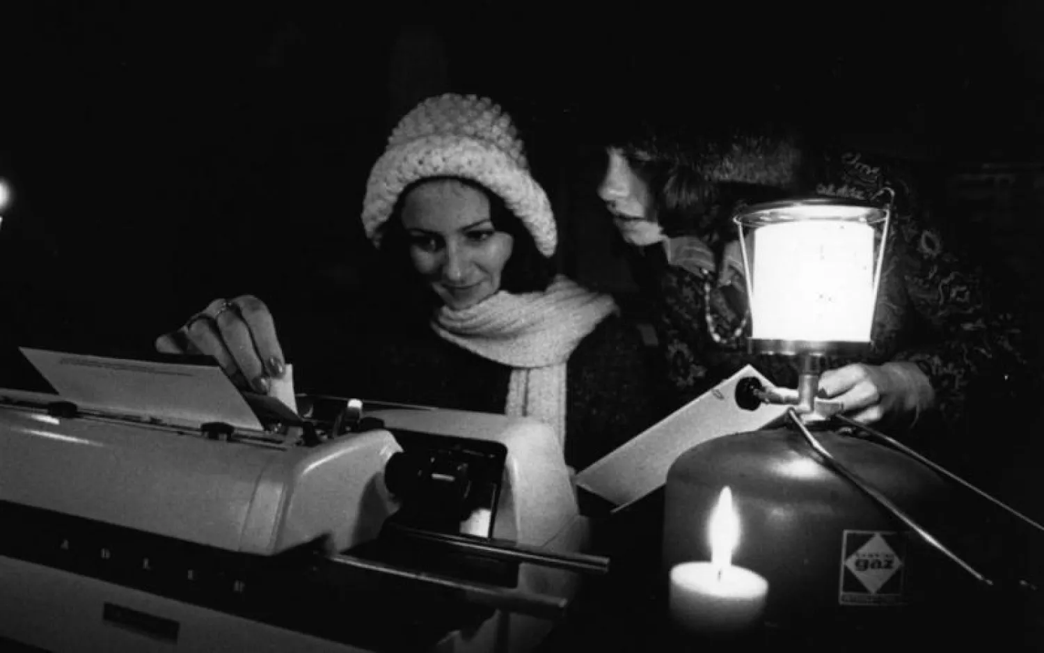 قام الموظفون بالاستغناء عن الكومبيوتر واستبدال الآلات الكاتبة به (تلغراف)