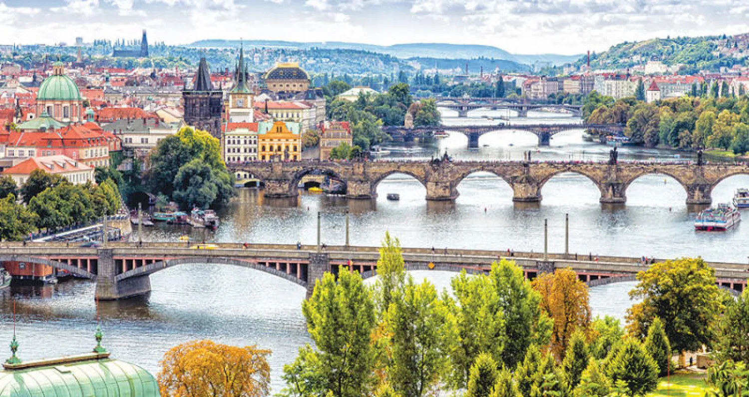 الحرب وأزمة الحرية بعد سقوط النظام الاشتراكي