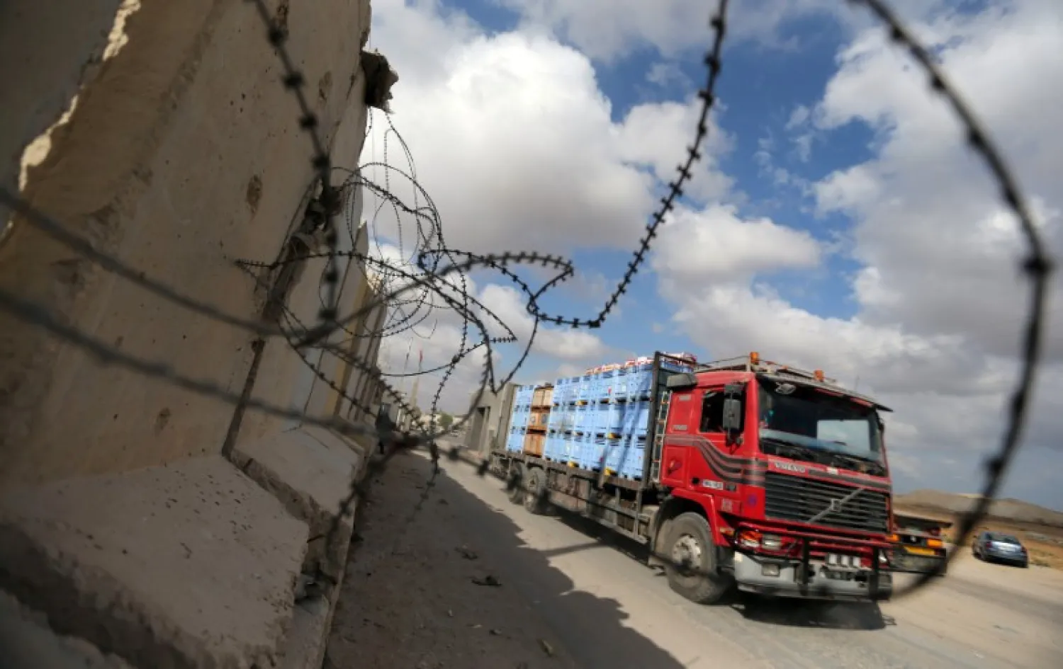 A truck carrying goods arrives at Kerem Shalom crossing in Rafah in the southern Gaza Strip August 15, 2018. REUTERS/Ibraheem Abu Mustafa/File Photo