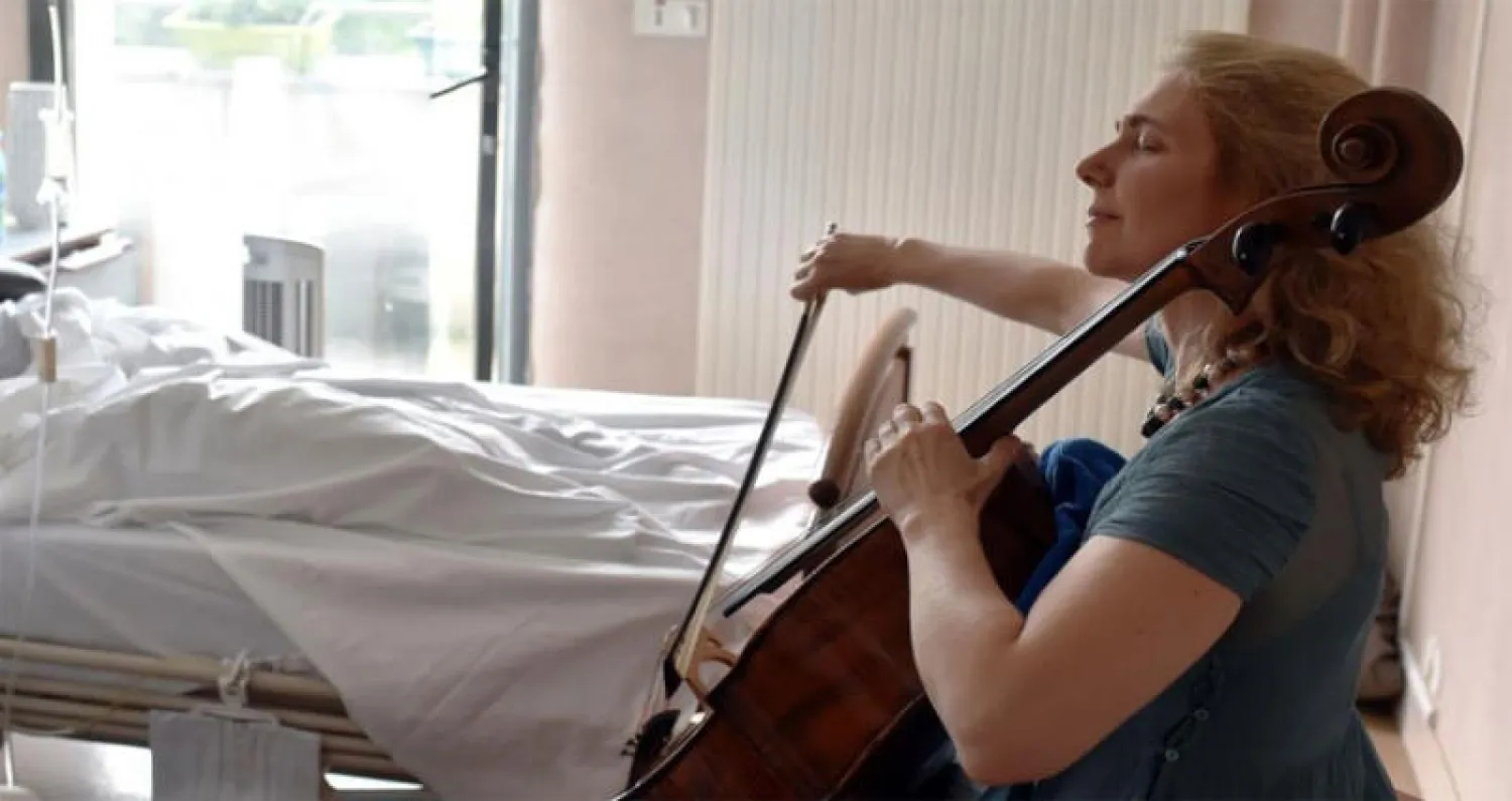 الموسيقى يمكن أن تحد من شعور مرضى الخرف بالاكتئاب والتوتر