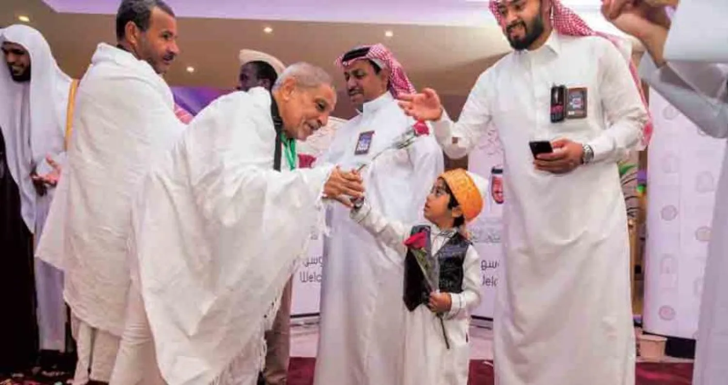 الحجاج المصريون لدى وصولهم إلى مقر إقامتهم في مكة المكرمة أمس («الشرق الأوسط»)