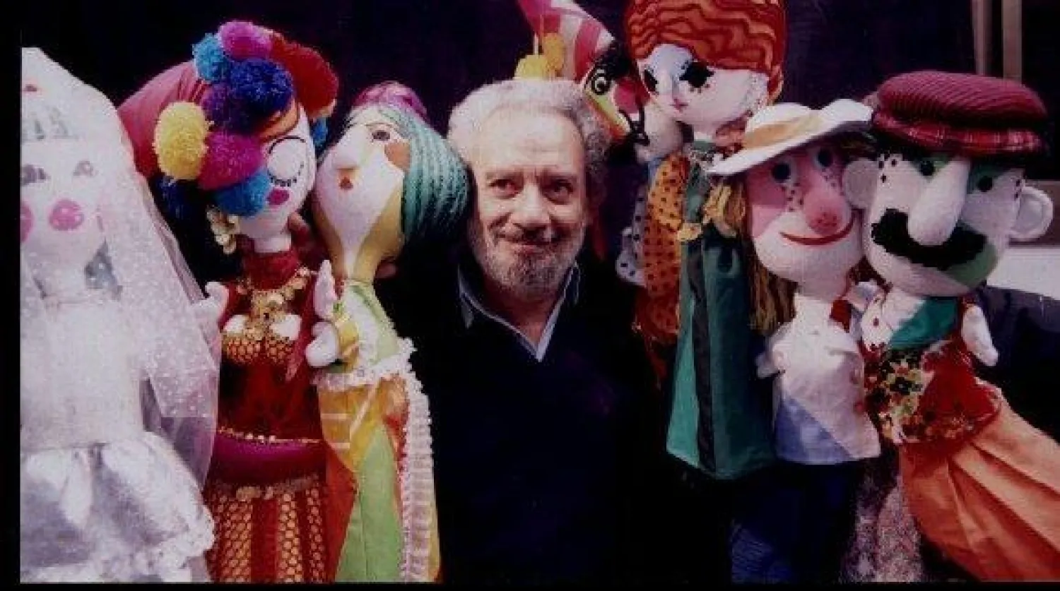 الفنان التشكيلي ومصمم الدمى المصري ناجي شاكر (فيسبوك)