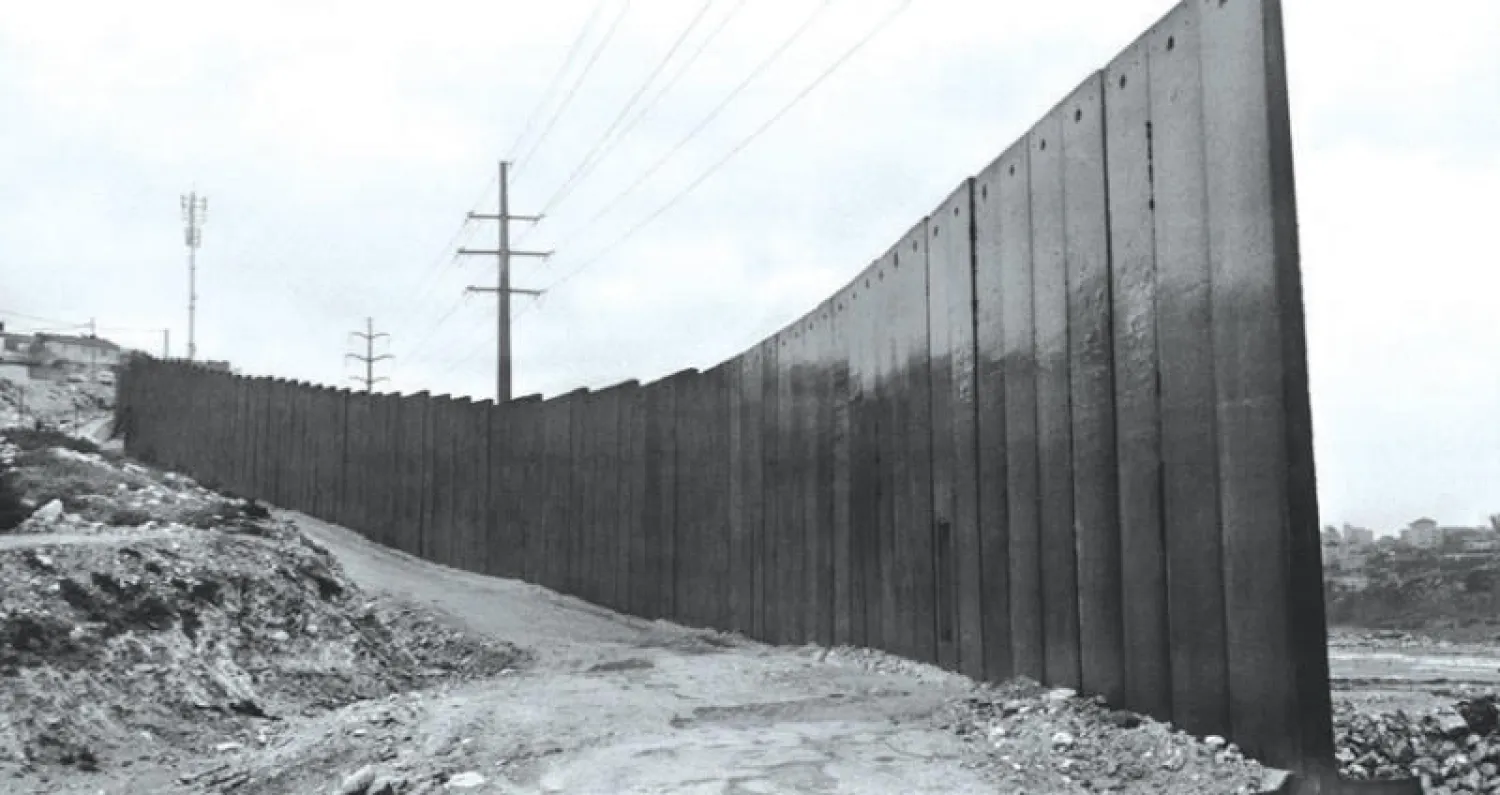 الجدار الفاصل في فلسطين المحتلة بعدسة المصور العالمي كوديلكا