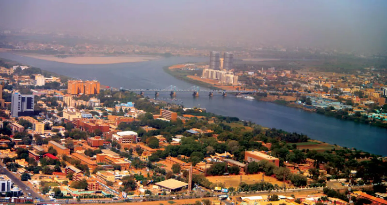 يأتي مشروع إسكان عمال السودان ضمن خطة متكاملة لقيام 40 تجمعاً سكنياً في جميع مدن البلاد لصالح محدودي الدخل («الشرق الأوسط»)