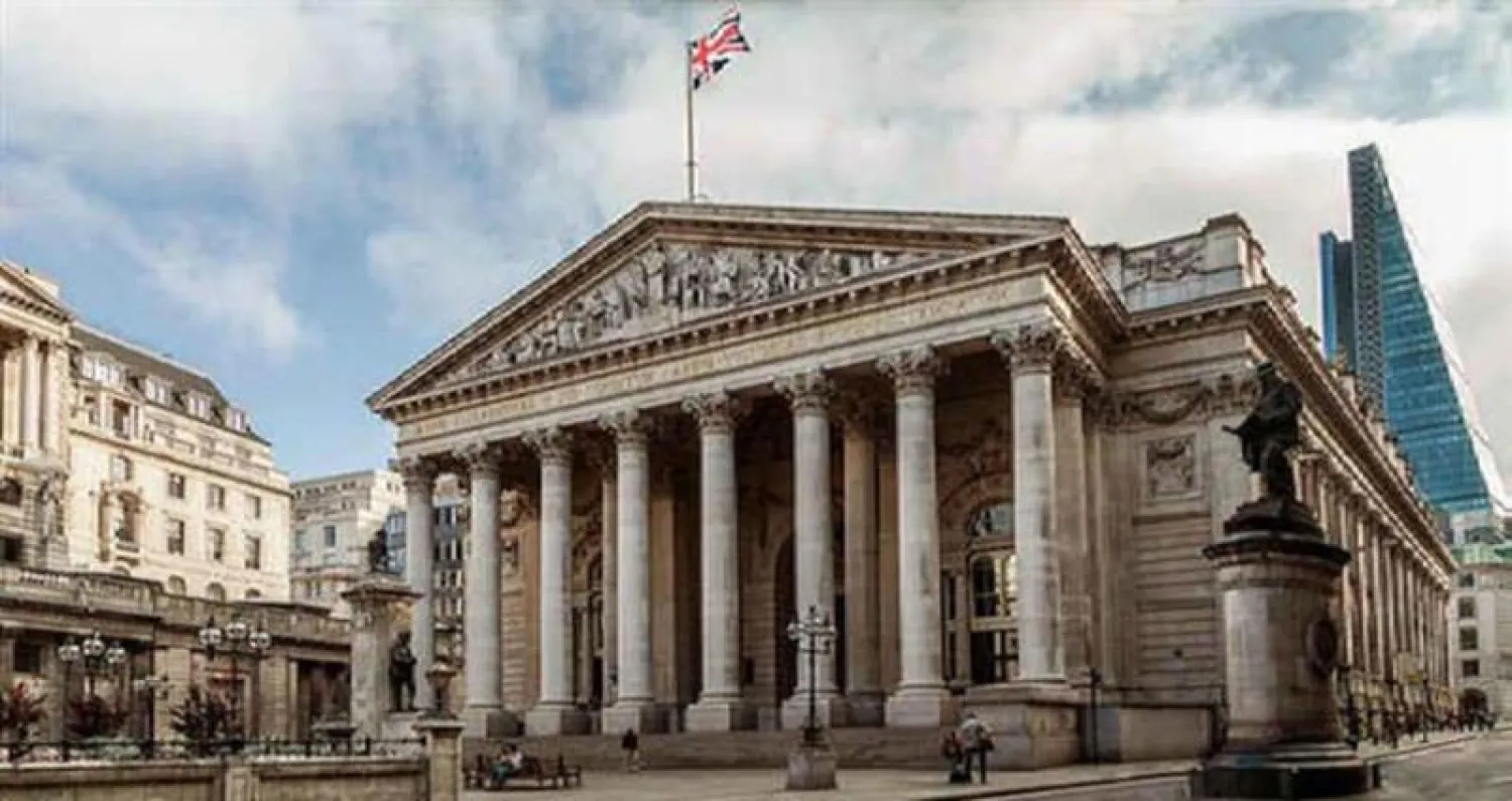 كبير اقتصاديي «بنك إنجلترا»: الذكاء الاصطناعي يهدد سوق العمل البريطانية