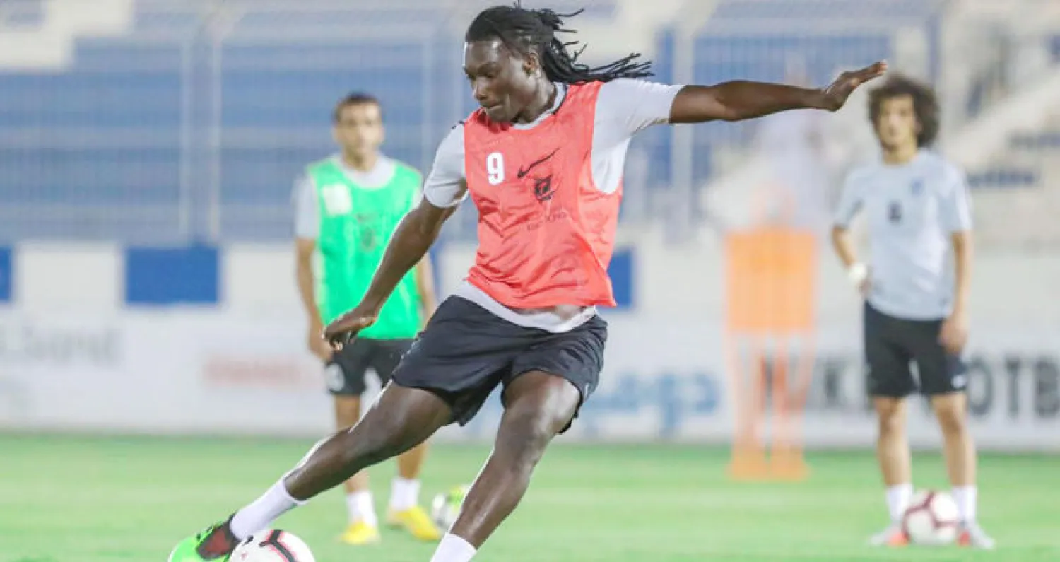 غوميس لدى مشاركته في تدريبات الهلال (المركز الإعلامي بنادي الهلال)