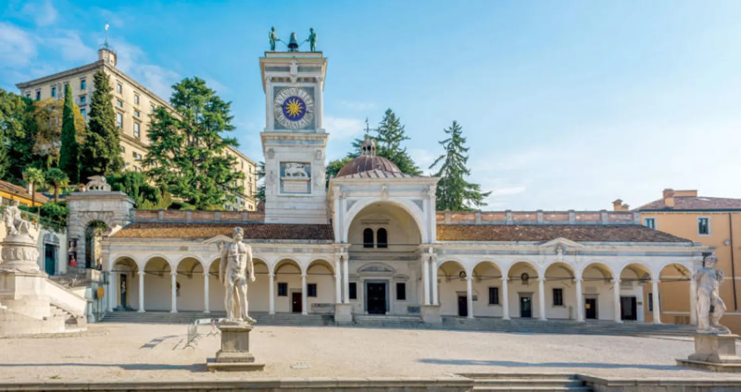 ساحة ليبرتا في أوديني