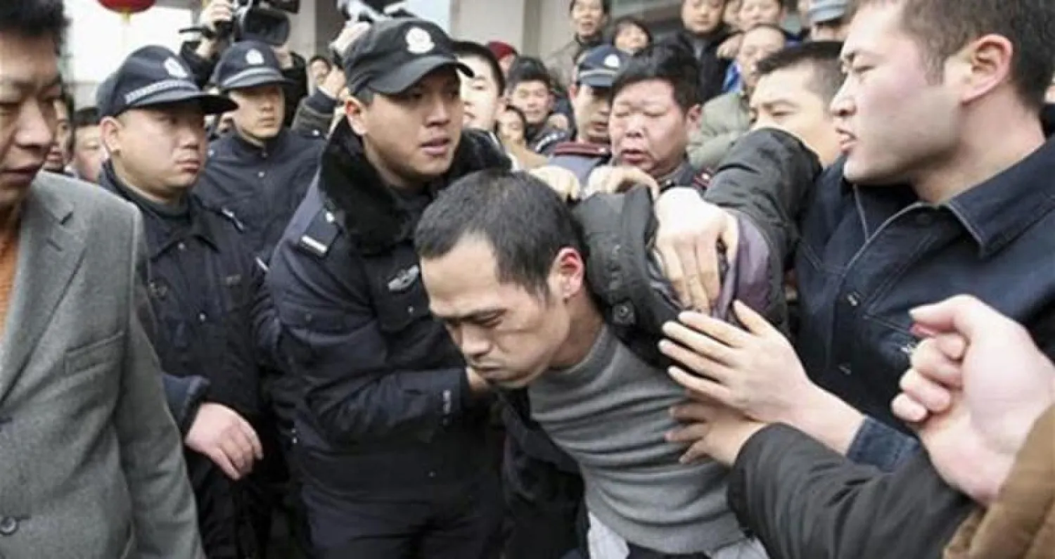 أرشيفية  لمواجهات بين مسلمين  إيغور وسلطات الصين لمنع هدم مسجد غربي البلاد. ( «الشرق الأوسط»)