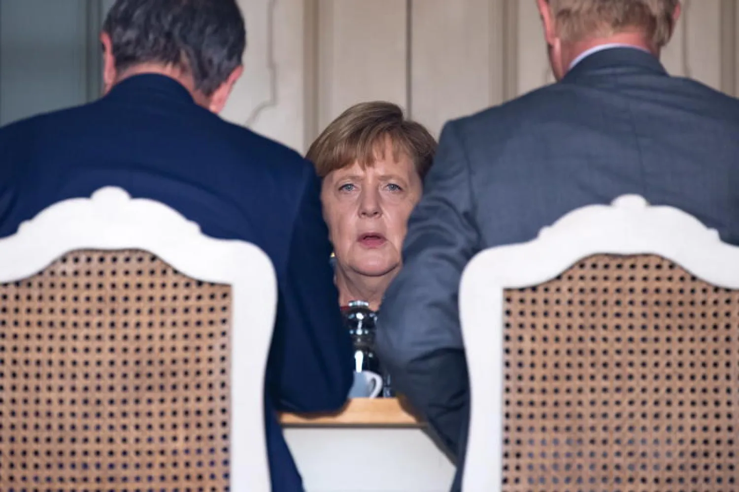 المستشارة الألمانية أنجيلا ميركل خلال اجتماع في برلين (إ. ب. أ)