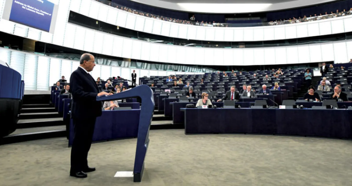 الرئيس اللبناني ميشال عون يلقي خطابه أمام البرلمان الأوروبي في ستراسبورغ (إ.ب.أ)