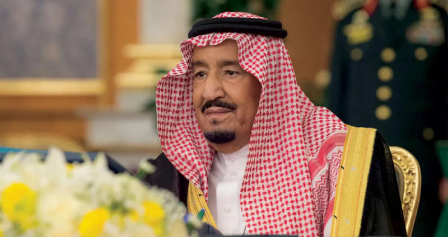 خادم الحرمين الشريفين لدى ترؤسه جلسة مجلس الوزراء أمس (واس)