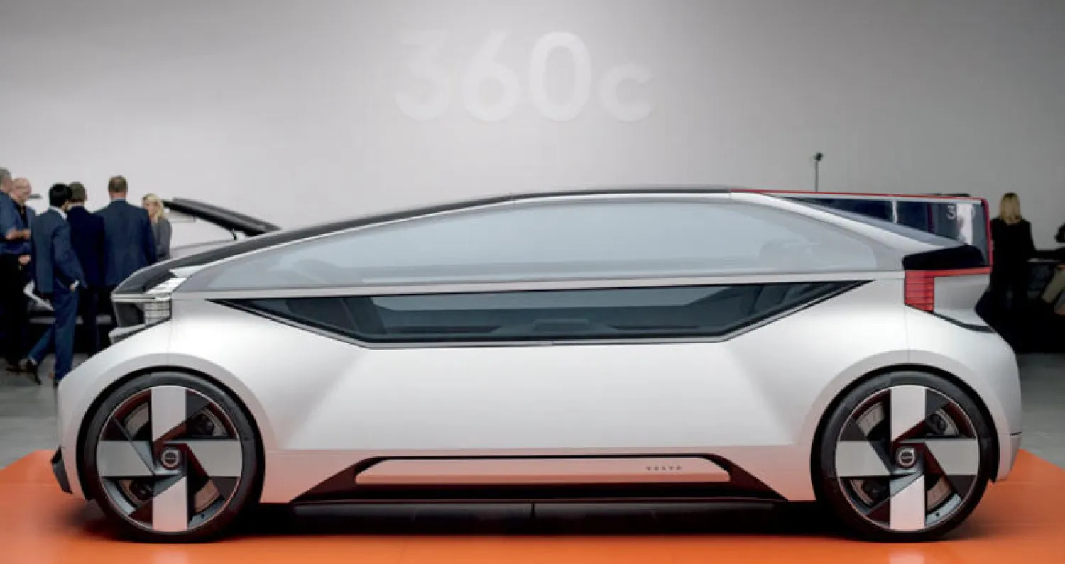 «فولفو» تصمم نموذجاً لسيارة قادرة على الطيران