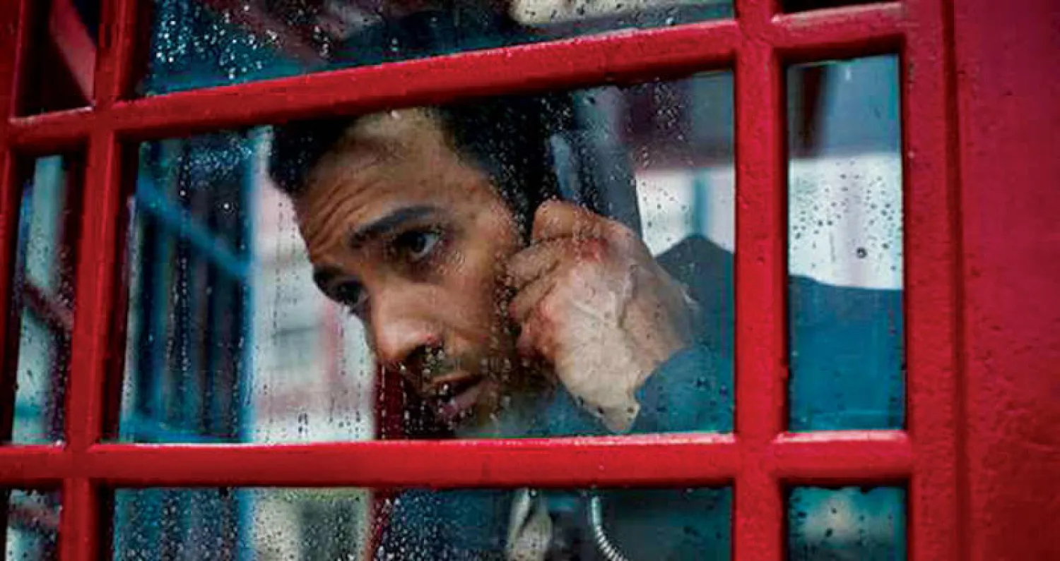 مشهد من فيلم «الملاك» («نتفليكس»)