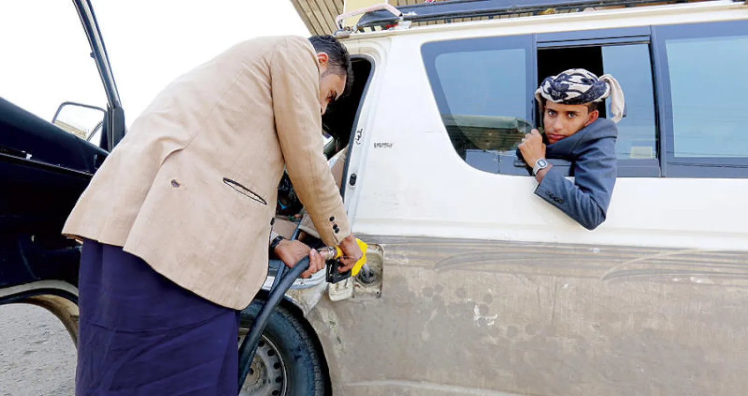 عسكر لدى حضوره جلسات مجلس حقوق الإنسان بجنيف أمس (سبأ)