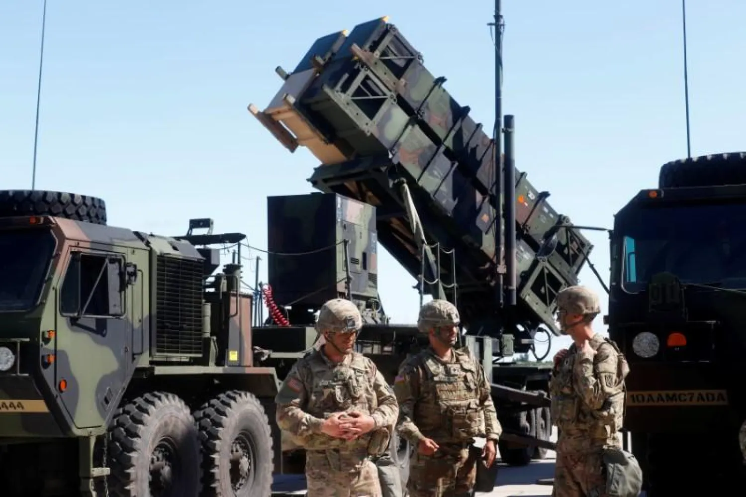 US soldiers stand next to the long-range air defence system Patriot. July 20, 2017. (File Photo: Reuters)
