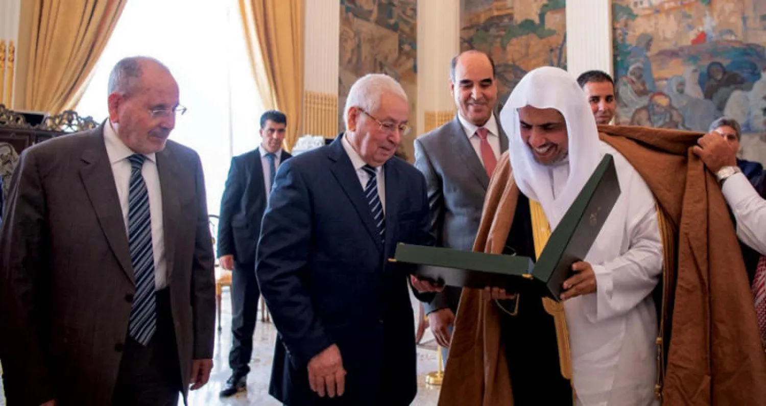 رئيس مجلس الأمة الجزائري في استقبال العيسى («الشرق الأوسط»)