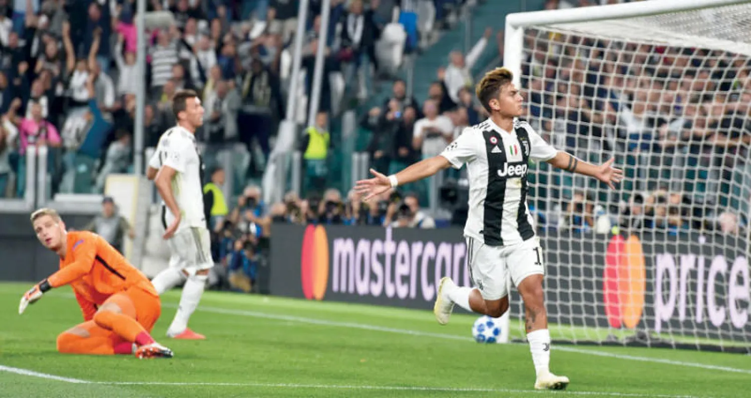 ديبالا يحتفل بثلاثيته التي قادت يوفنتوس للفوز على يونغ بويز (ا ب ا)