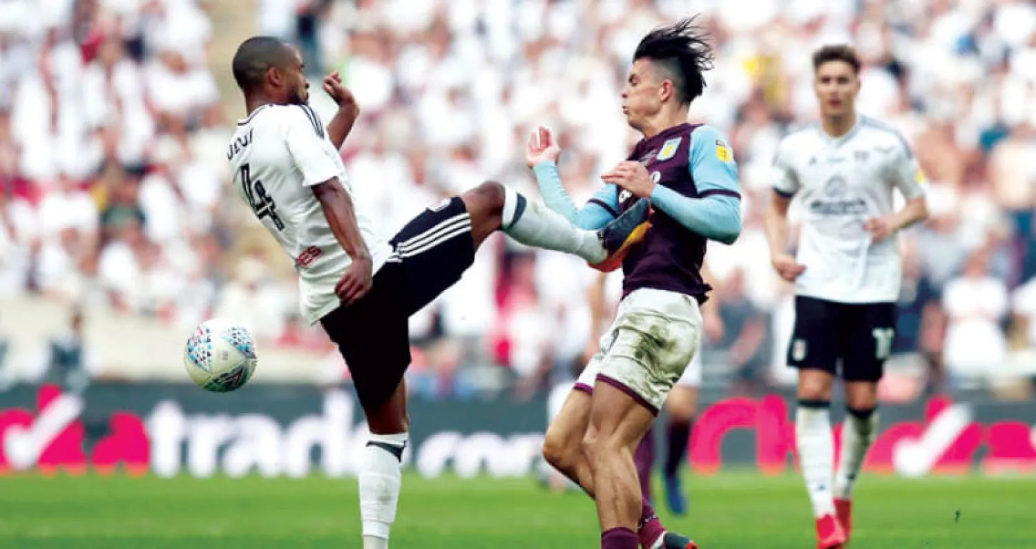 طرد أودوي في المباراة الفاصلة لفولهام بسبب تدخله العنيف ضد غريليش لاعب فيلا