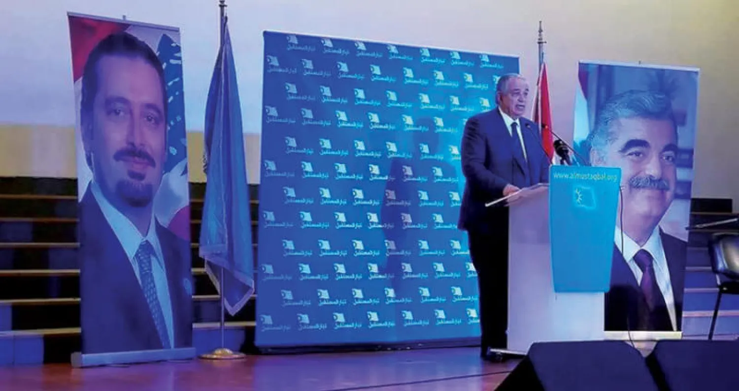 النائب سمير الجسر يتحدث في منسقية طرابلس التابعة لـ«تيار المستقبل» أمس (الوكالة الوطنية)