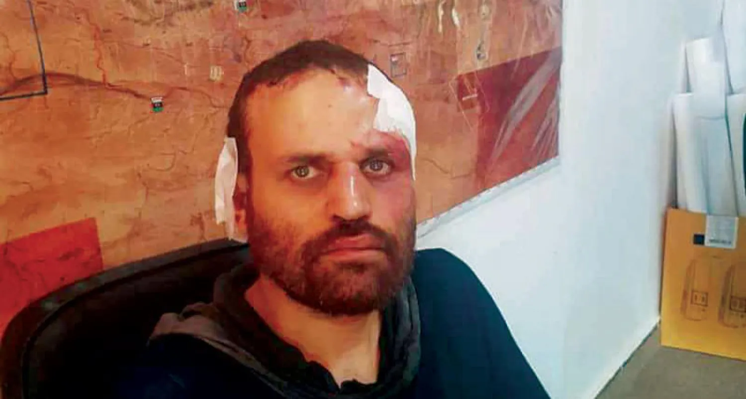 عشماوي بعد القبض عليه في درنة أمس (رويترز)