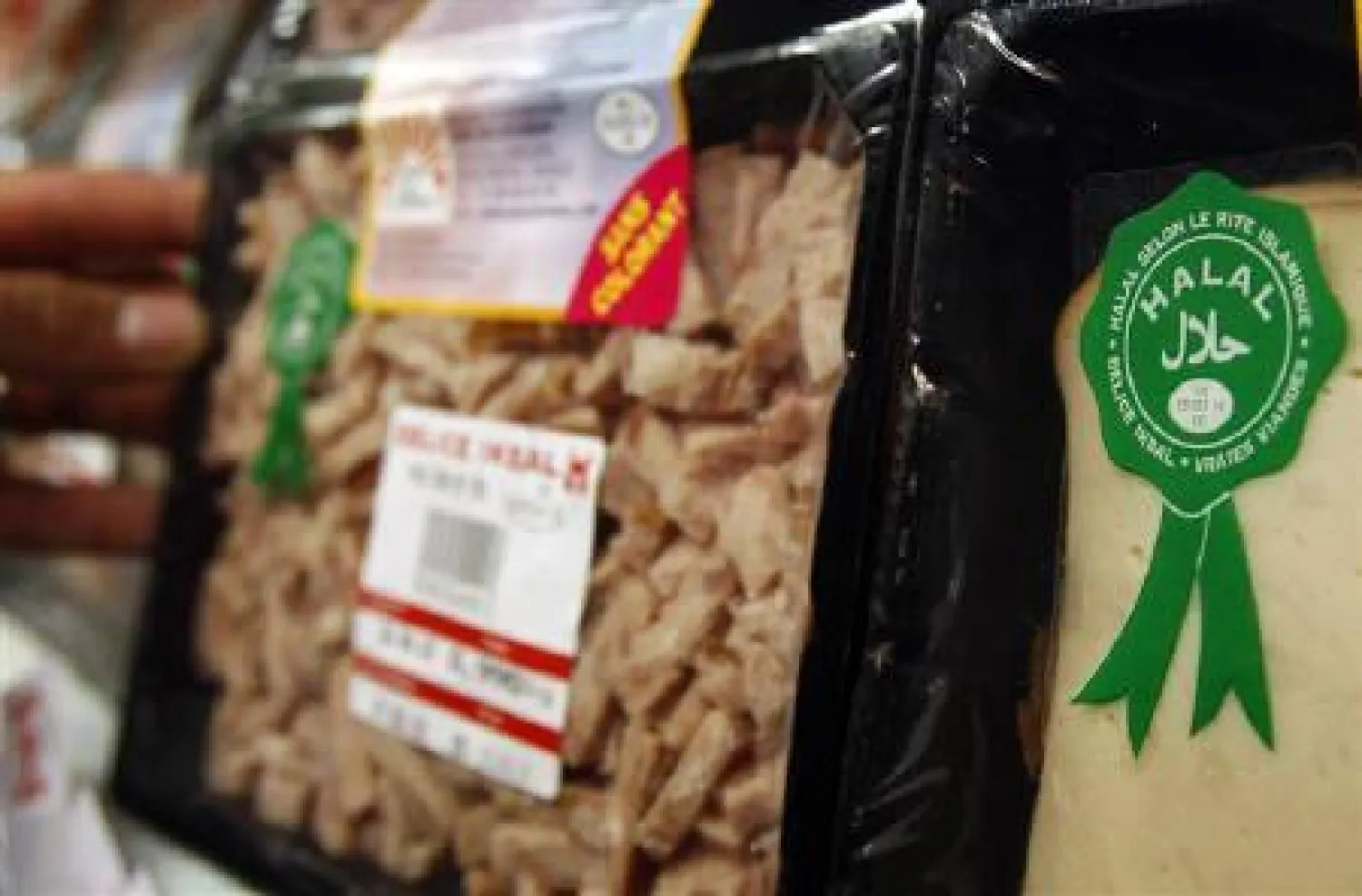 أطعمة حلال (رويترز)