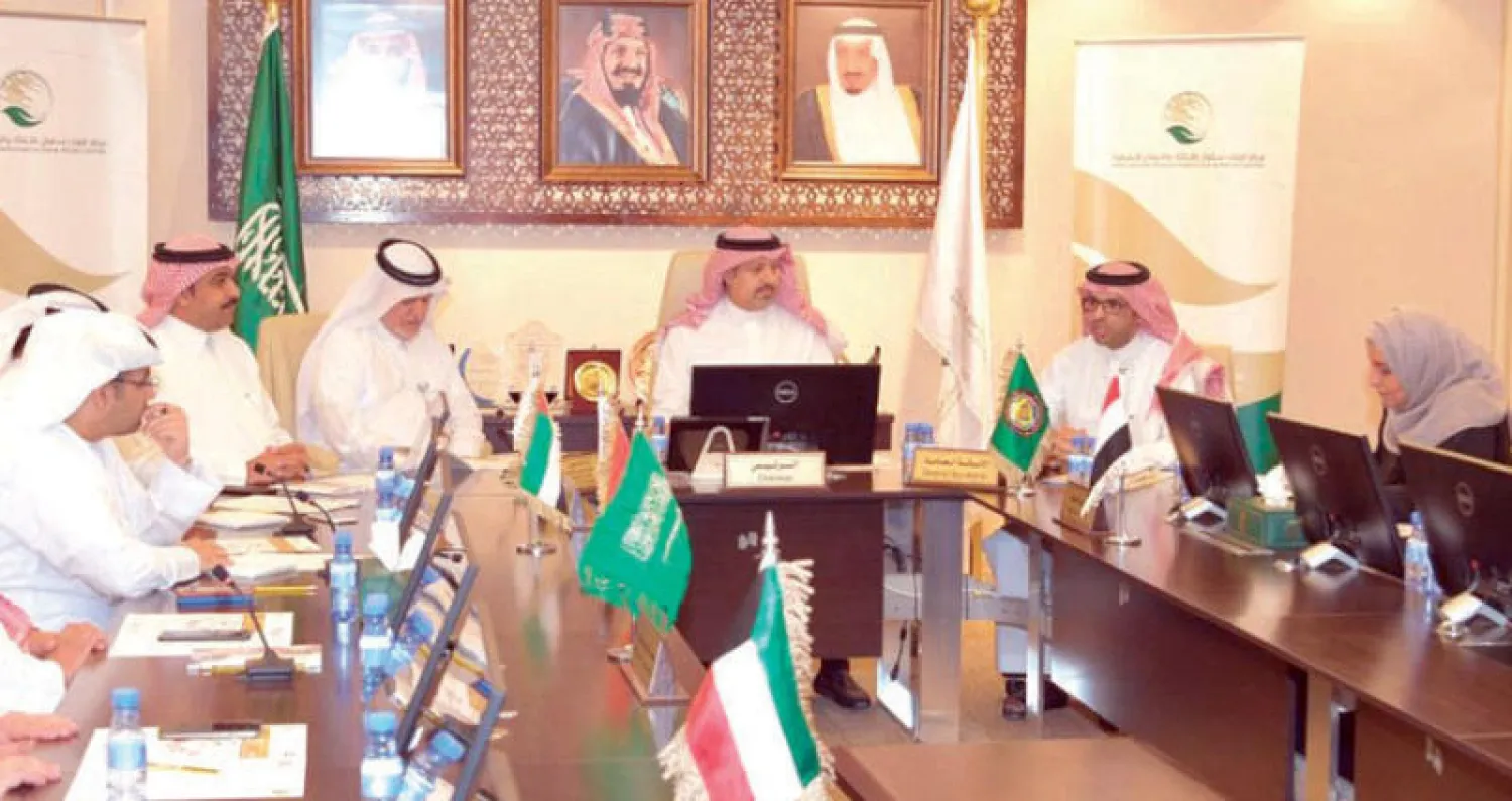 جانب من اجتماع مكتب تنسيق المساعدات الإغاثية والإنسانية المقدمة من دول الخليج لليمن في الرياض أمس (واس)