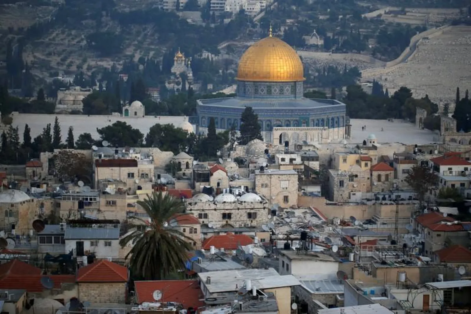 A general view shows part of Jerusalem's Old City and the Dome of the Rock December 5, 2017 REUTERS/Ammar Awad
