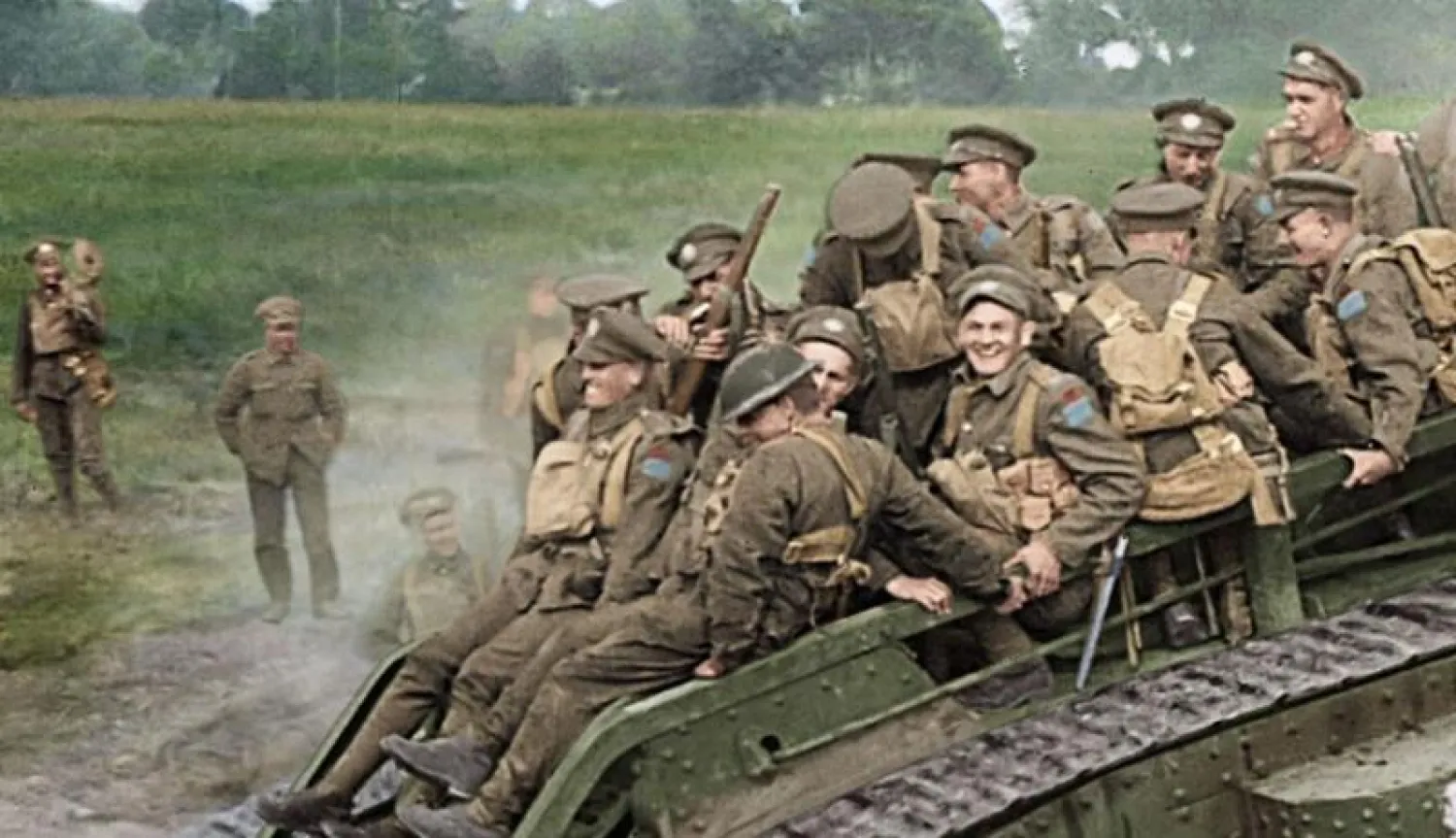 صورة من الفيلم الوثائقي للمخرج بيتر جاكسون (يوتيوب)